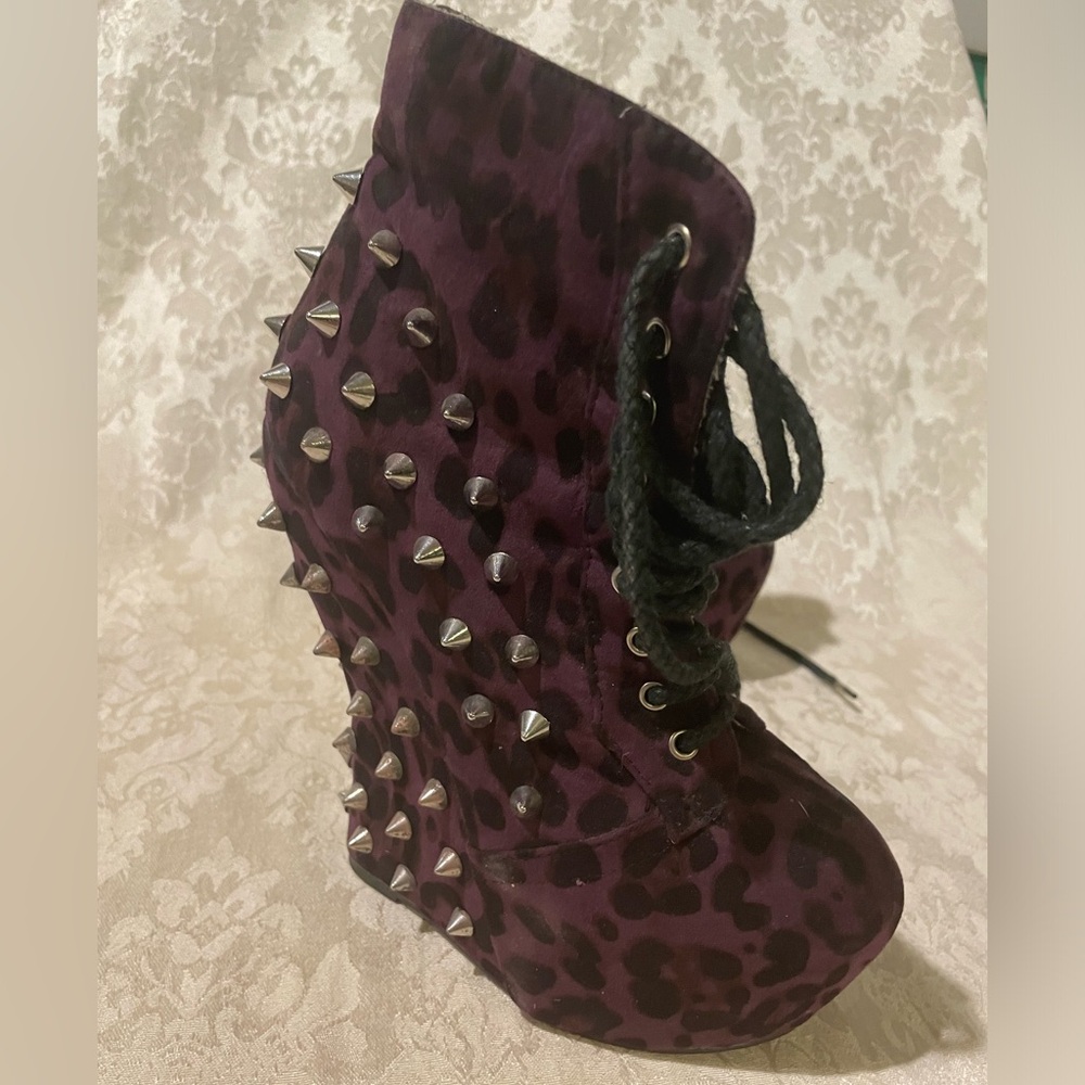 Betty Page belladonna Purple Leopard Spike Lace-Up Wedge Bootie